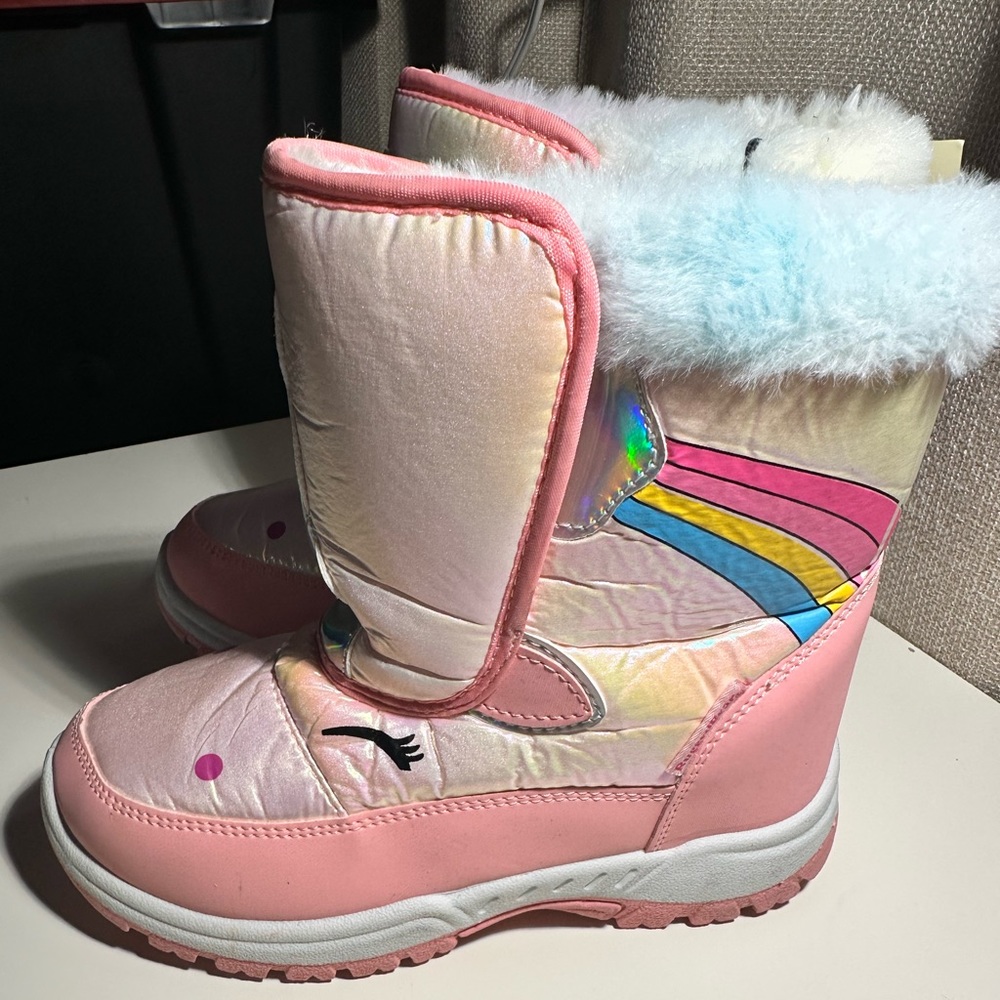 Big girls rugged bear boots